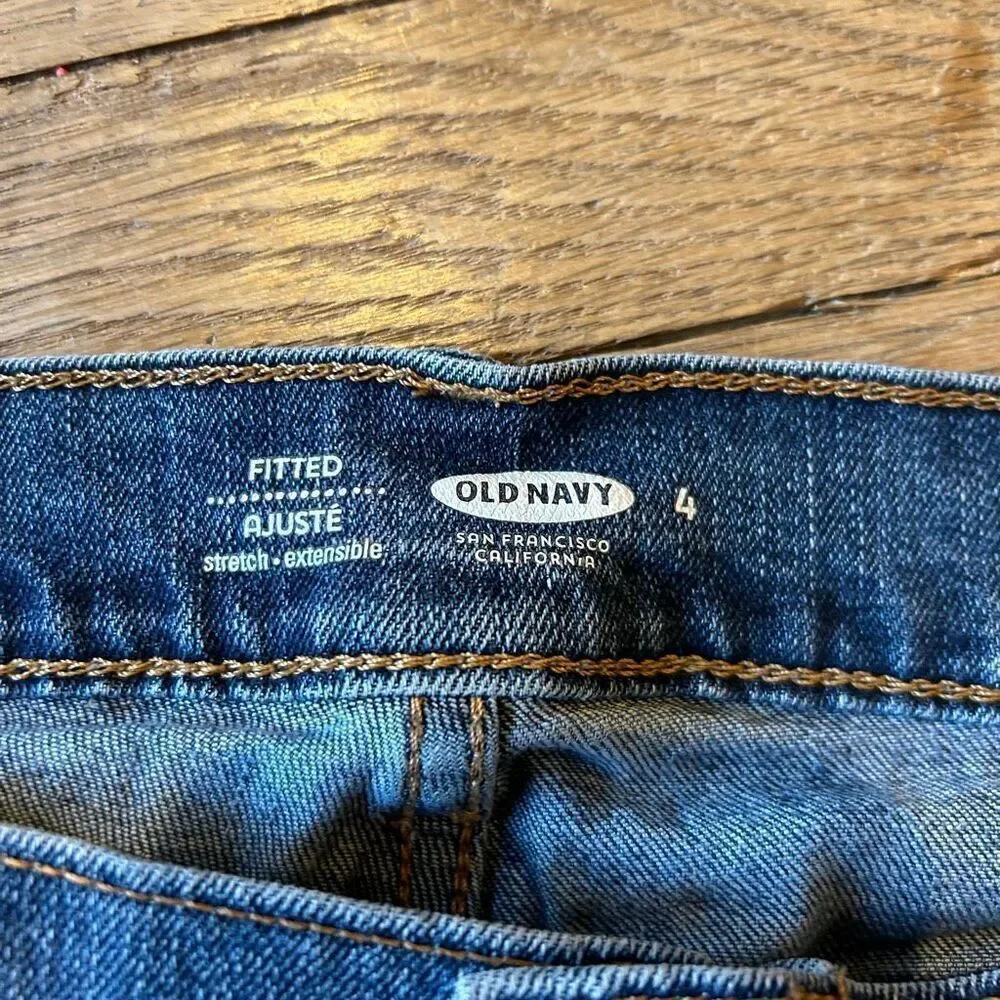 Old Navy denim Jean shorts fitted size 4